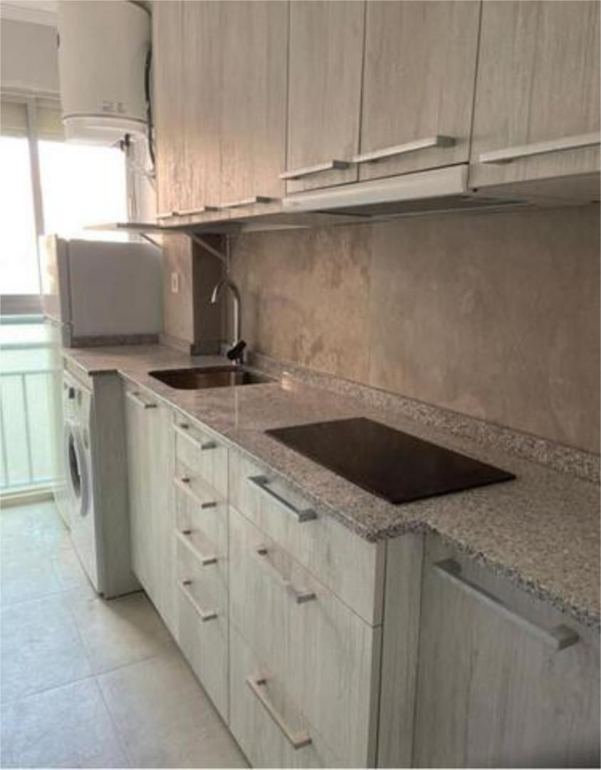 Cuina de Apartament de lloguer en Laredo amb Terrassa, Moblat i Es permeten mascotes
