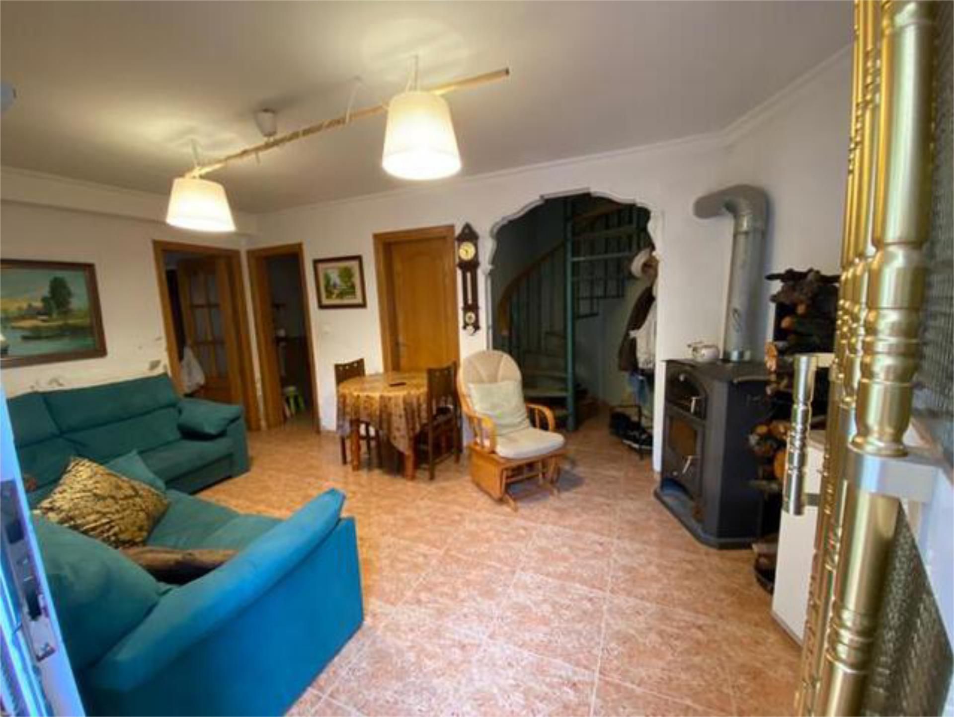 Sala d'estar de Casa o xalet en venda en Casas de Juan Núñez