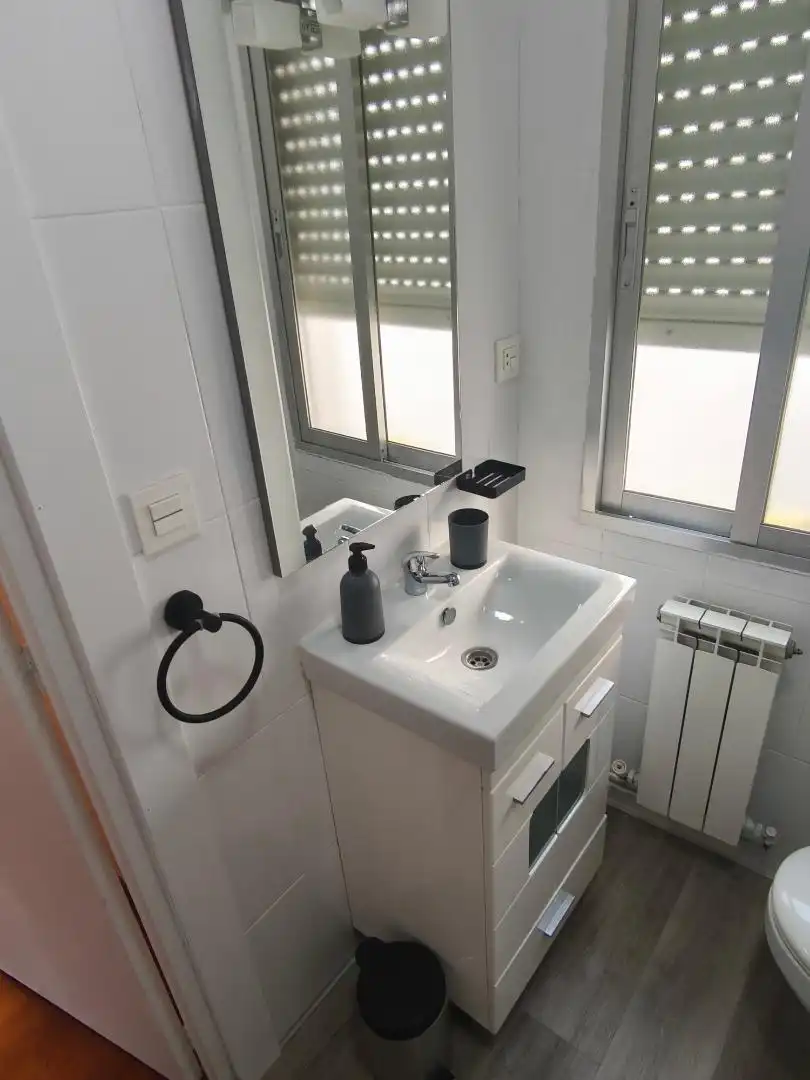 Bathroom of Flat for share in Zamora Capital   with Heating, Parquet flooring and Terrace