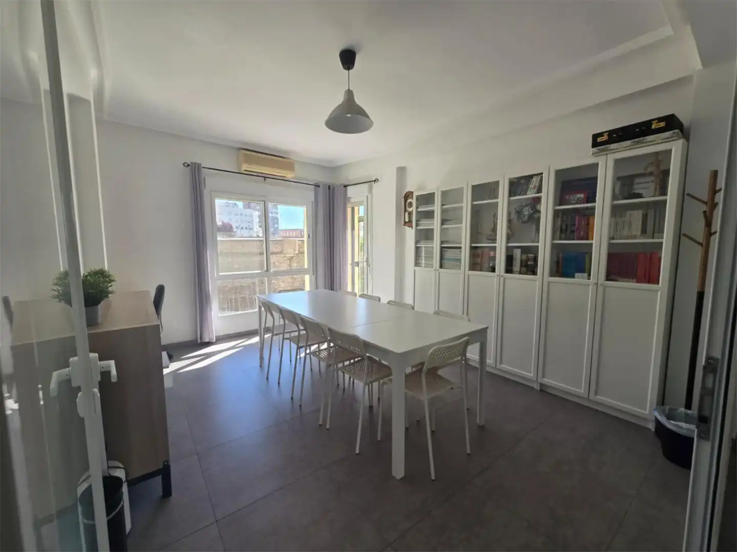 Dining room of Office for rent in Badajoz