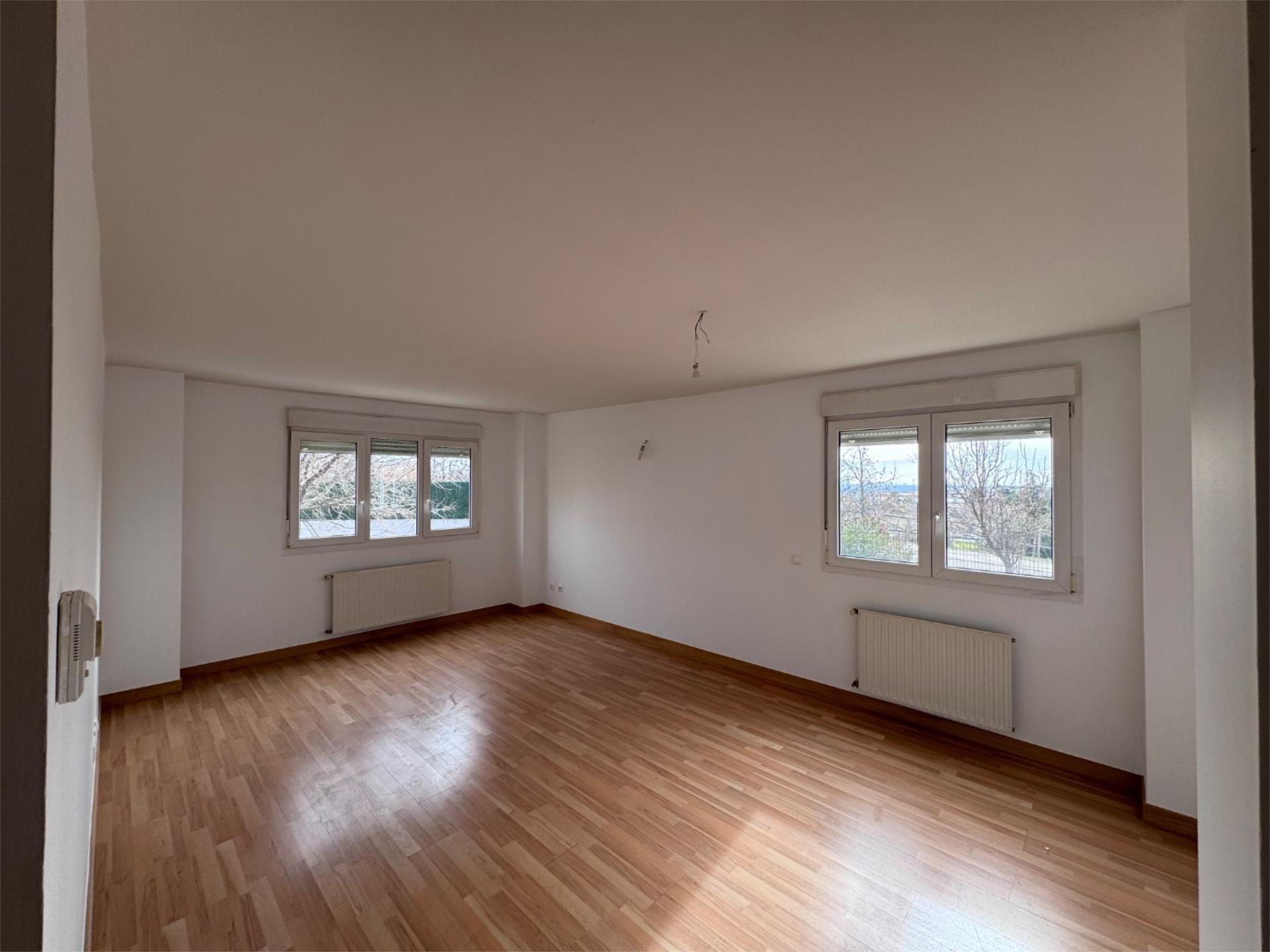 Living room of Flat for sale in Colmenar Viejo  with Swimming Pool
