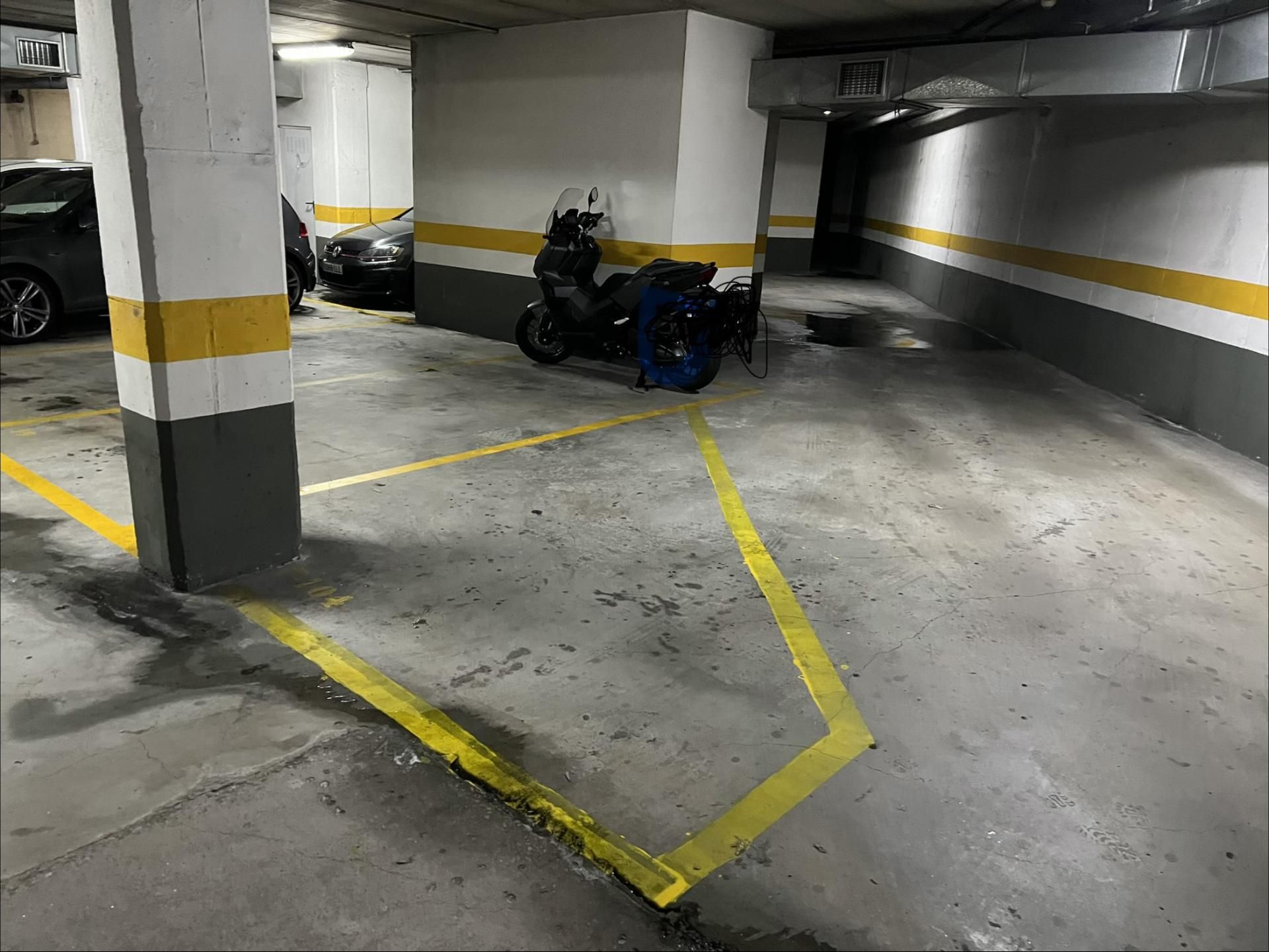 Parking of Garage to rent in O Porriño  
