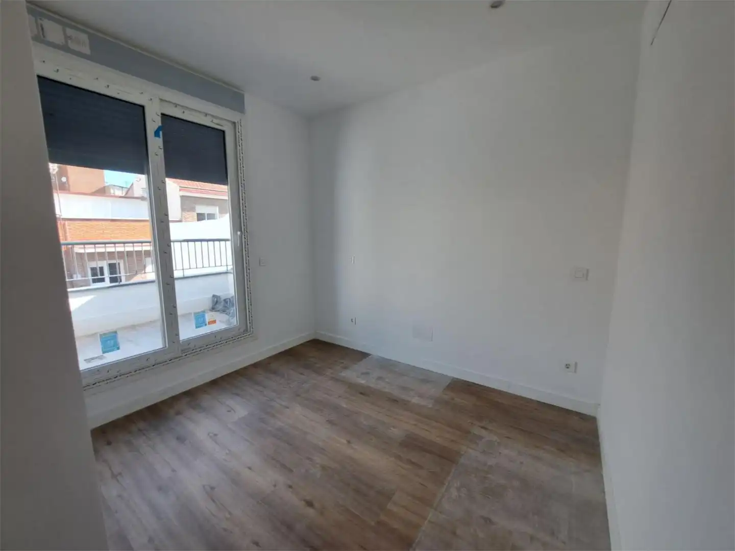 Habitación de Dúplex de alquiler en Madrid con Calefacción, Terraza y Trastero
