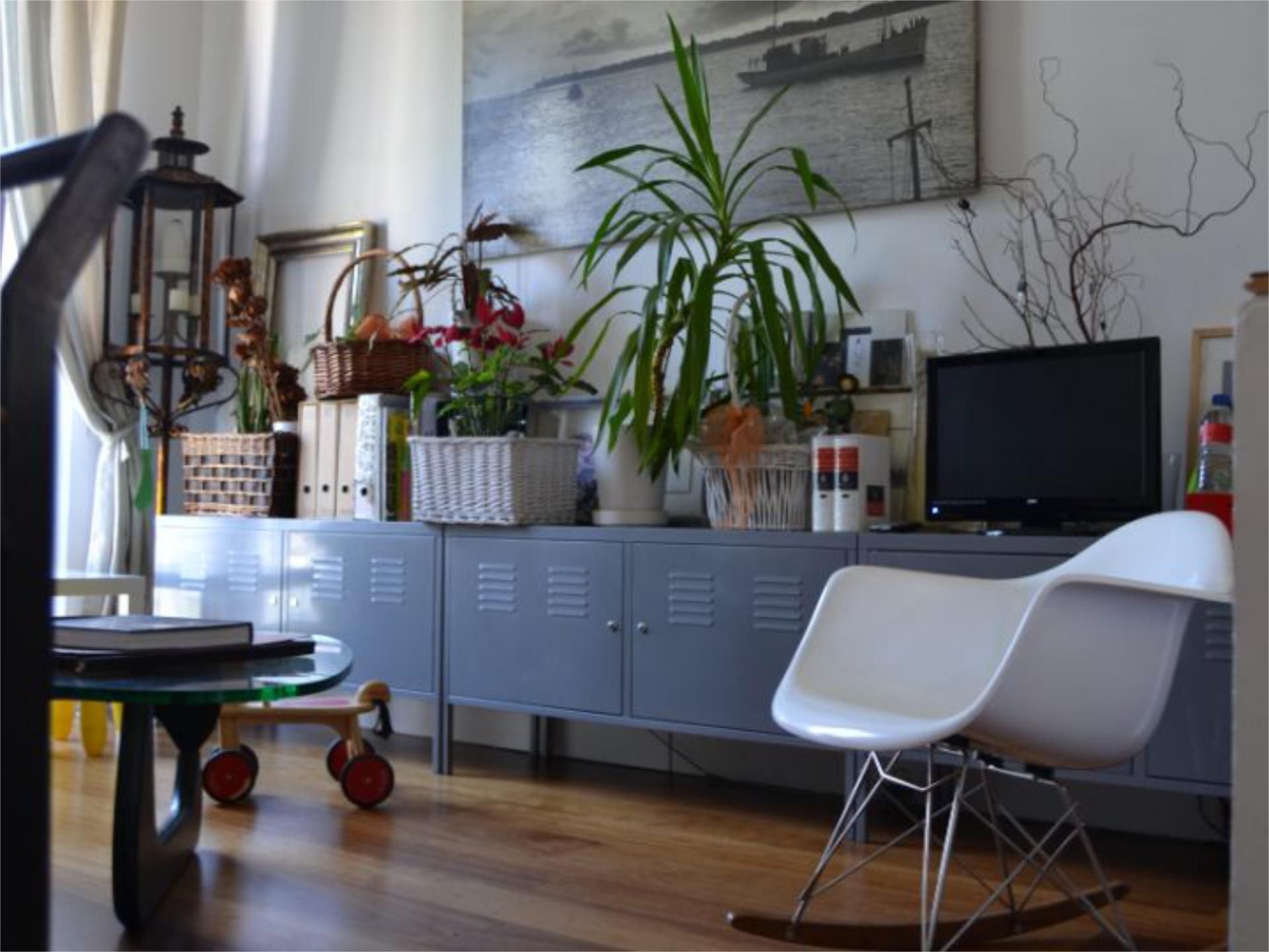 Living room of Flat to rent in  Sevilla Capital  with Air Conditioner, Heating and Parquet flooring