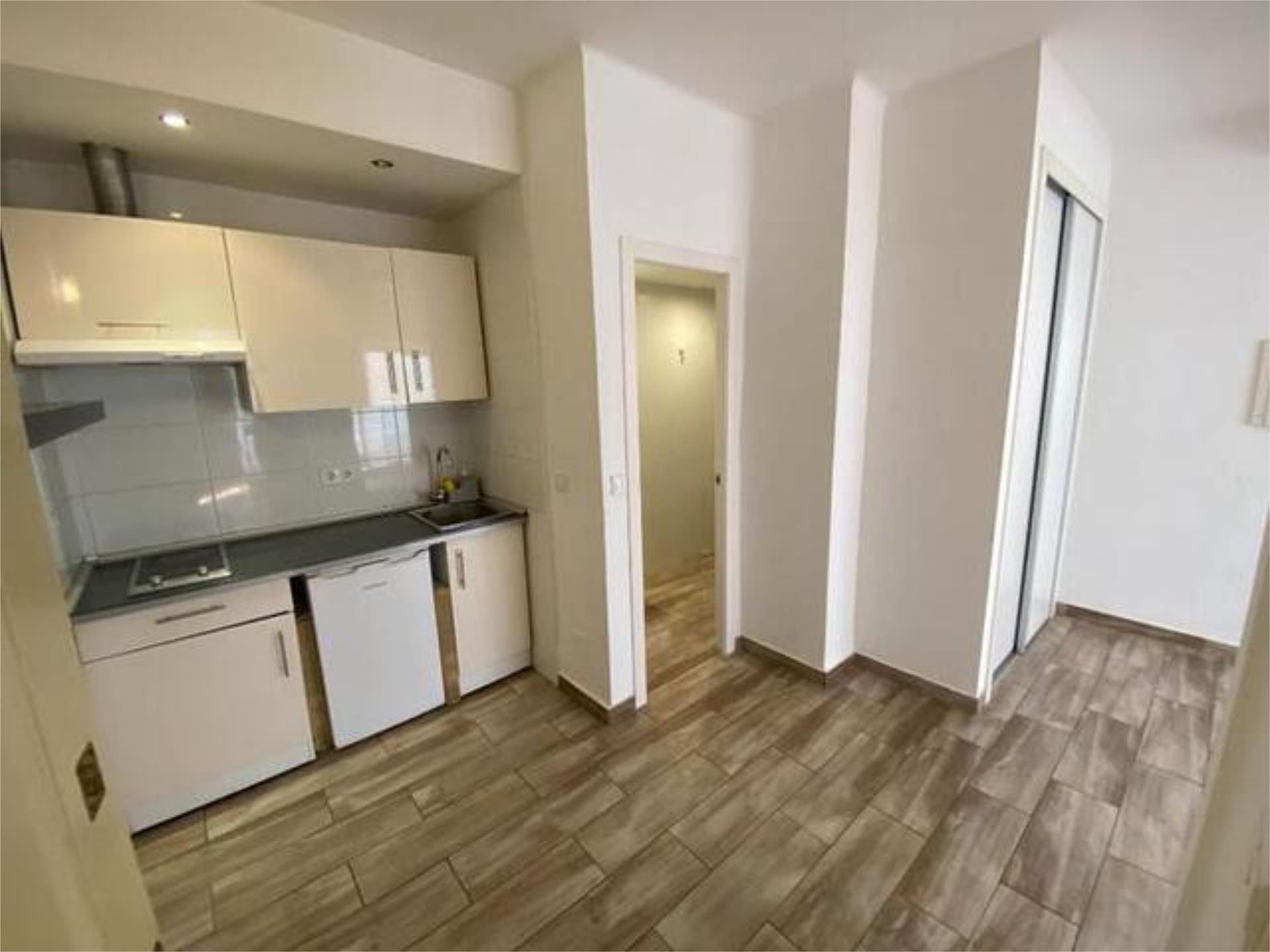 Kitchen of Study to rent in Torremolinos