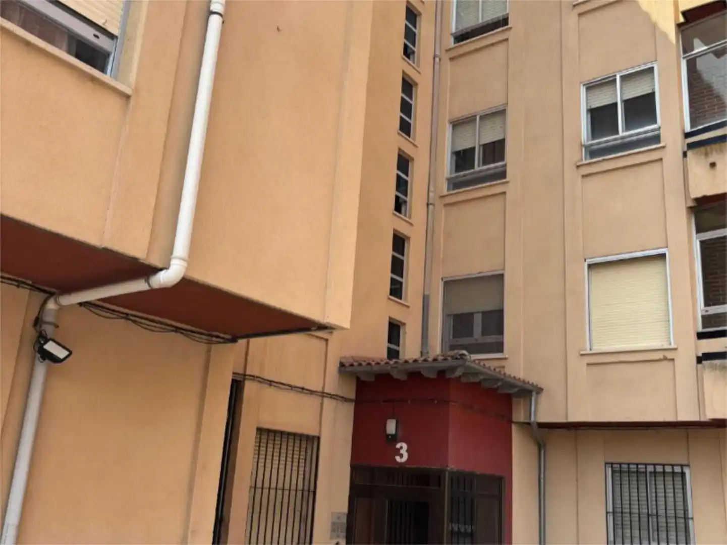 Piso en venta en Calle Juan de Yepes, 3, Sur Vista exterior de Piso en venta en Ávila con Calefacción, Terraza y Trastero