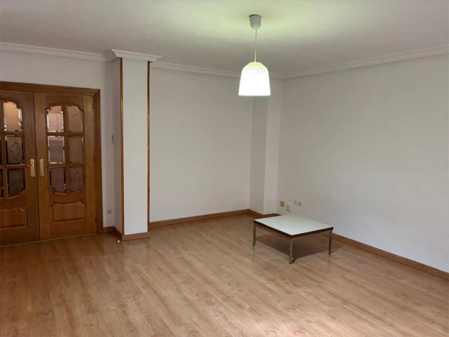 Piso en venta en Calle Juan de Yepes, 3, Sur Sala de estar de Piso en venta en Ávila con Calefacción, Terraza y Trastero