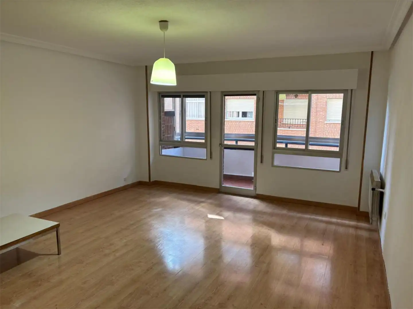 Piso en venta en Calle Juan de Yepes, 3, Sur Sala de estar de Piso en venta en Ávila con Calefacción, Terraza y Trastero