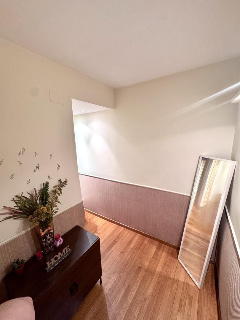 Flat to share in  Barcelona Capital  with Air Conditioner, Heating and Parquet flooring