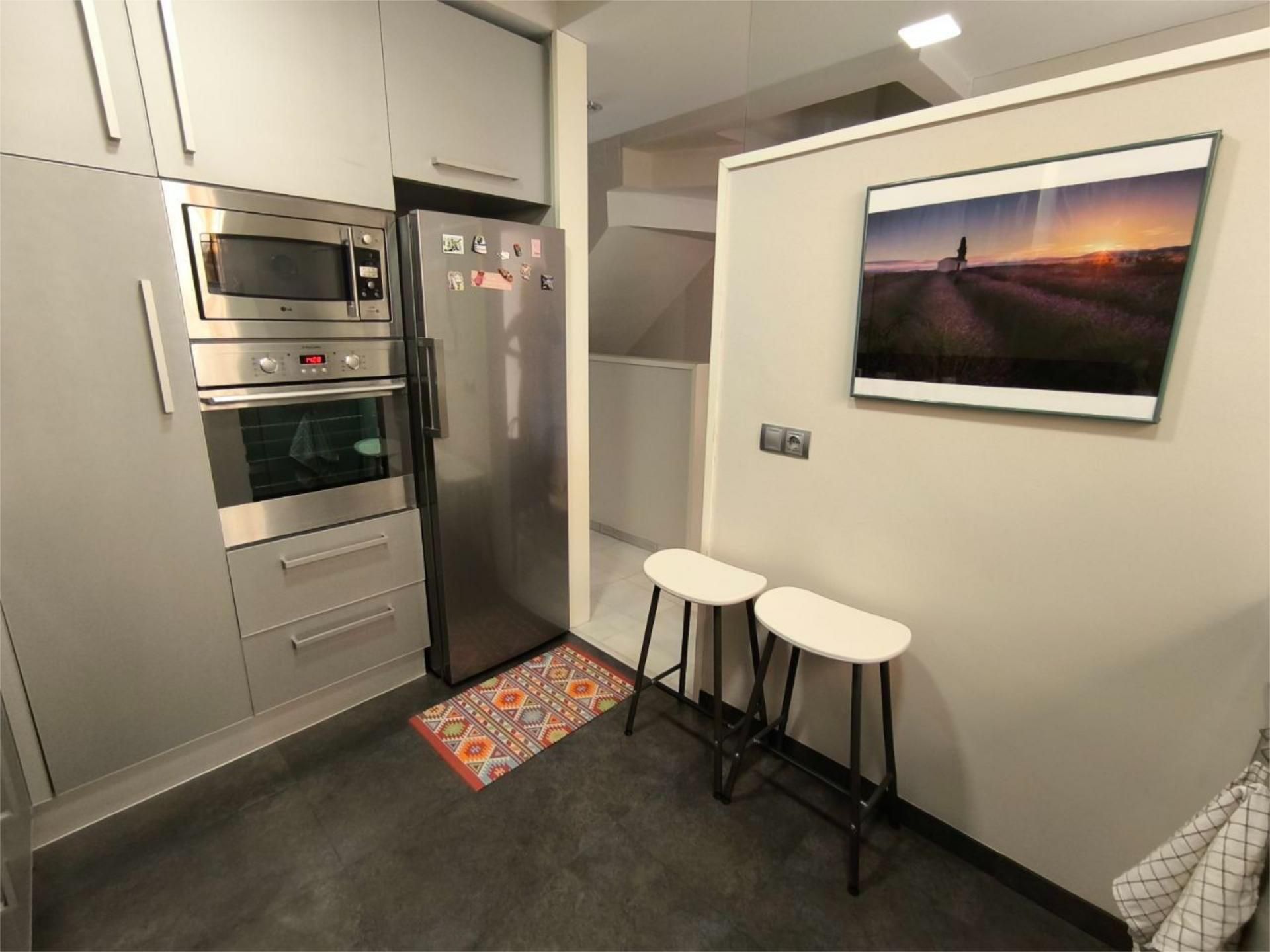 Kitchen of Single-family semi-detached for sale in  Sevilla Capital  with Air Conditioner and Terrace