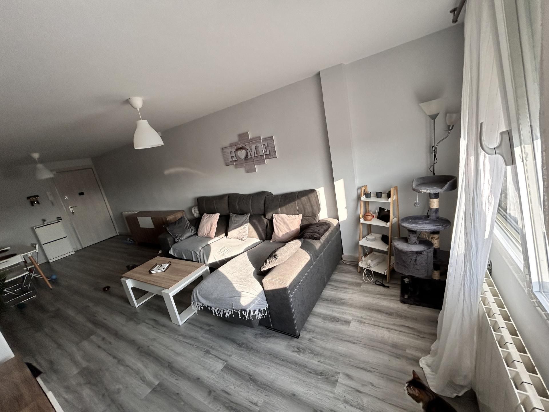 Living room of Flat for sale in El Molar (Madrid)  with Air Conditioner and Swimming Pool
