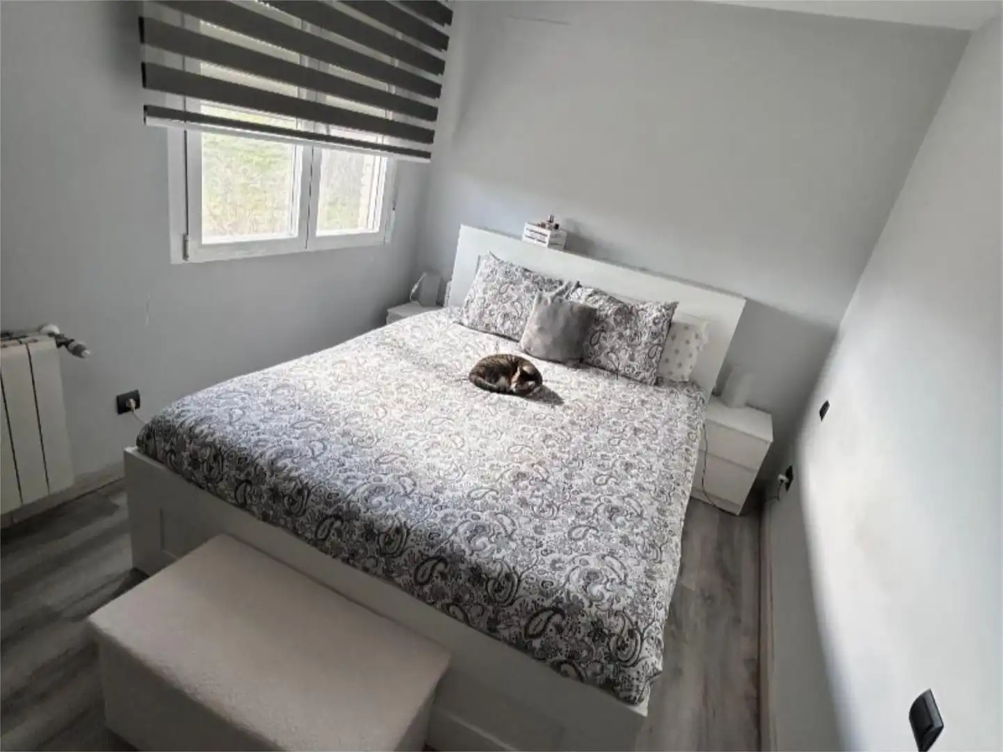 Flat for sale in Calle el Almendro, 4, El Molar (Madrid) Bedroom of Flat for sale in El Molar (Madrid) with Air Conditioner and Swimming Pool