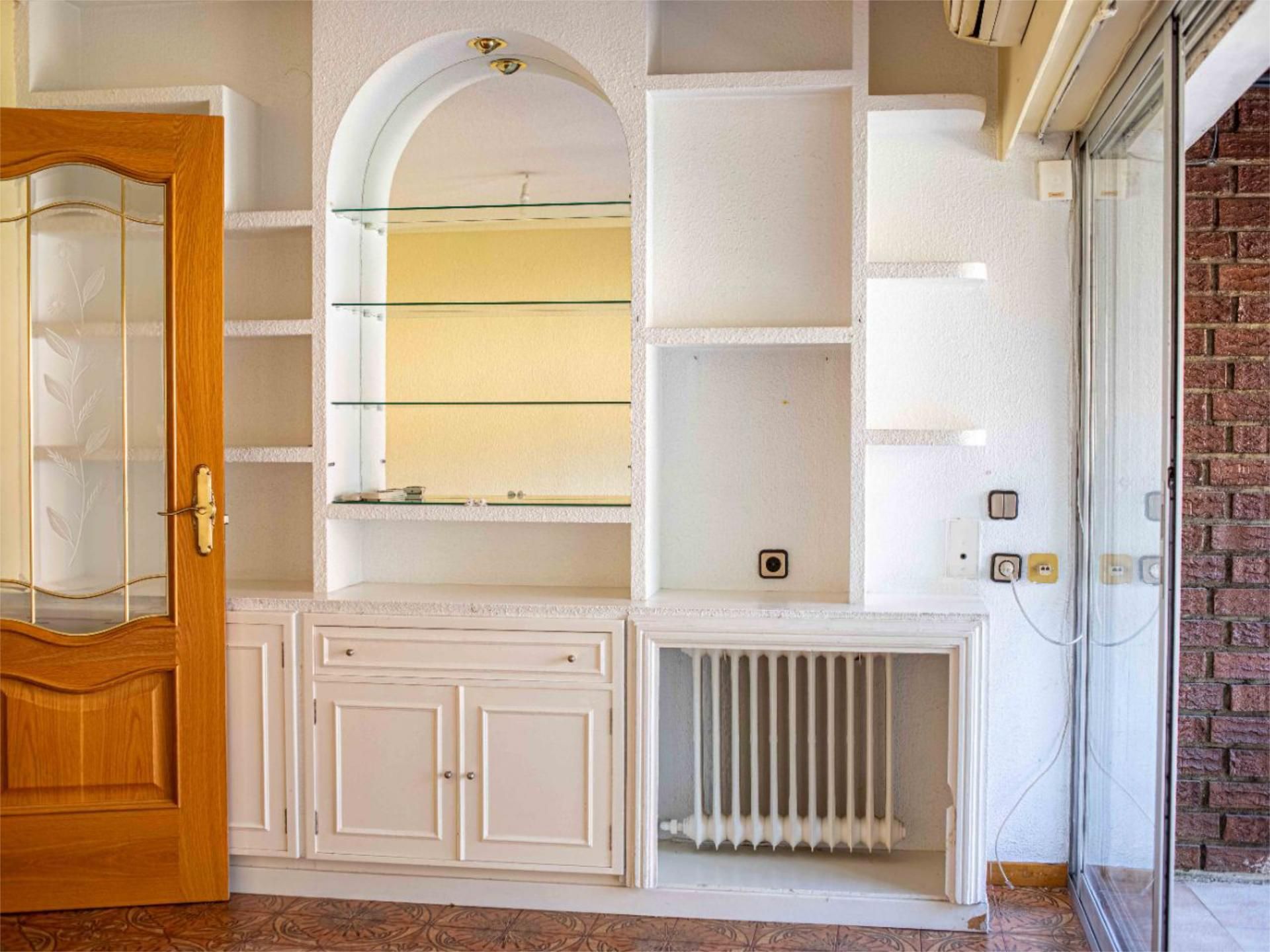 Sala de estar de Piso en venta en  Madrid Capital con Aire acondicionado, Calefacción y Parquet