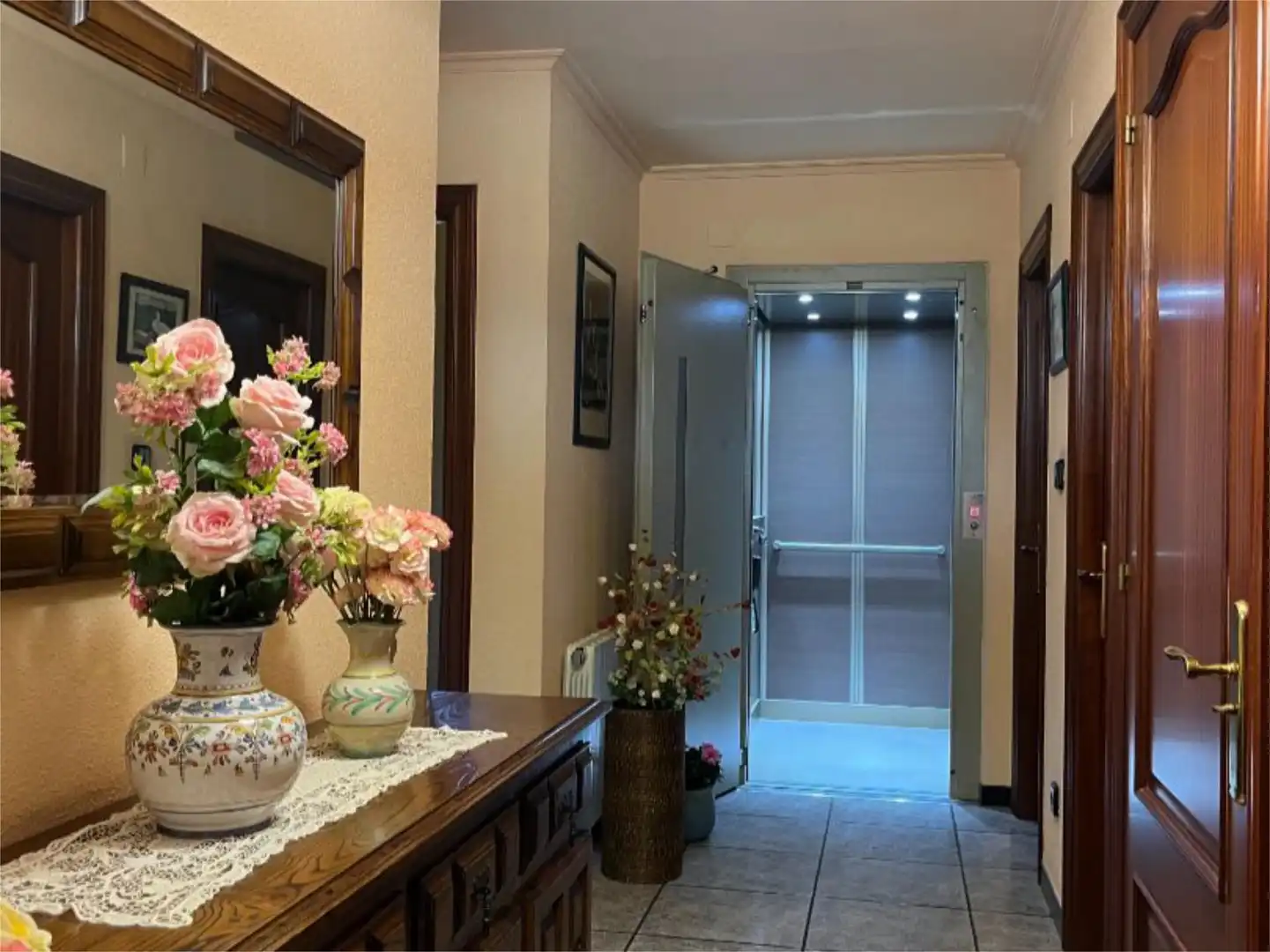 Casa o chalet en venta en Barrio Helguera, 19, Reocín Casa o chalet en venta en Reocín con Calefacción, Jardín privado y Parquet