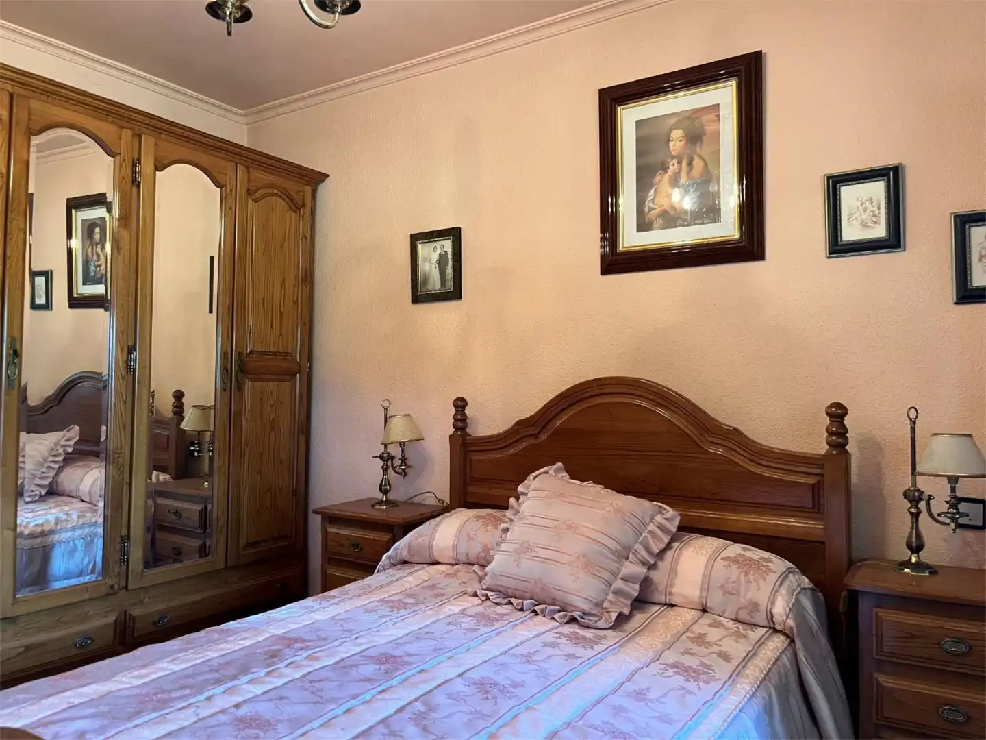 Casa o chalet en venta en Barrio Helguera, 19, Reocín Habitación de Casa o chalet en venta en Reocín con Calefacción, Jardín privado y Parquet
