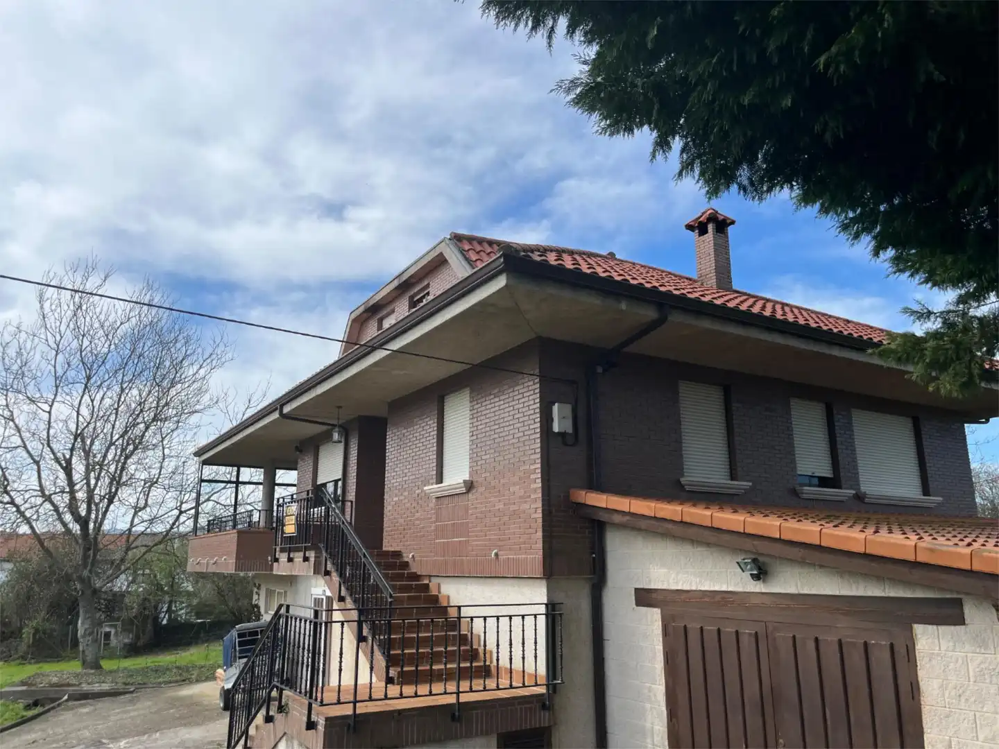 Casa o chalet en venta en Barrio Helguera, 19, Reocín Vista exterior de Casa o chalet en venta en Reocín con Calefacción, Jardín privado y Parquet