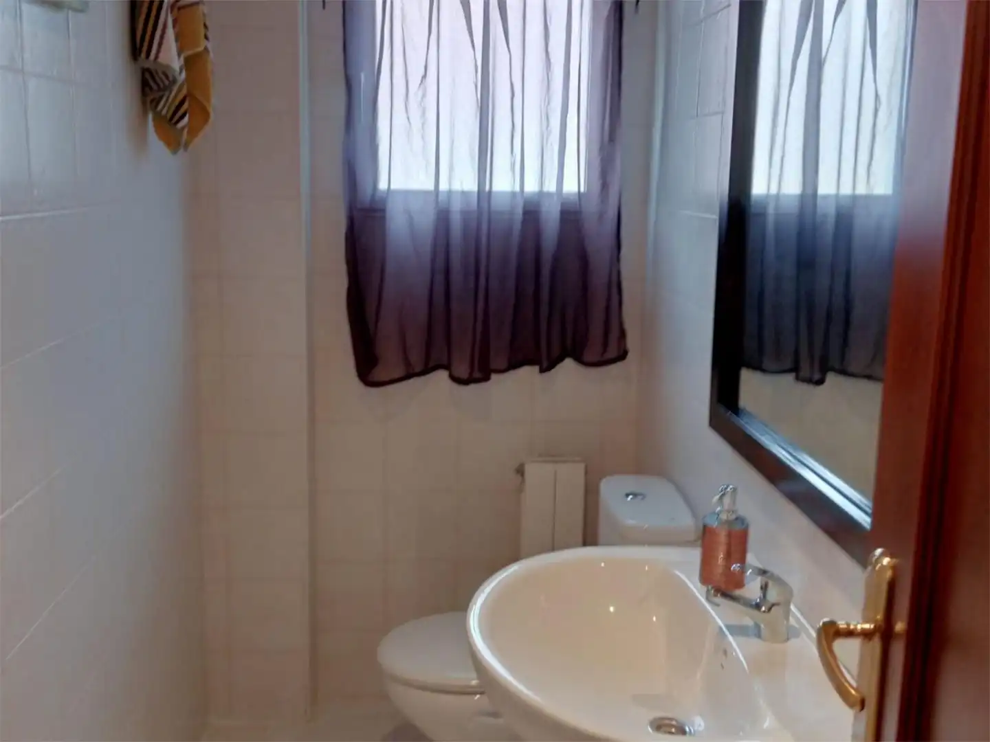 Piso en venta en Plaza de la Entrada, 1, La Guardia de Jaén Baño de Piso en venta en La Guardia de Jaén con Calefacción, Jardín privado y Parquet
