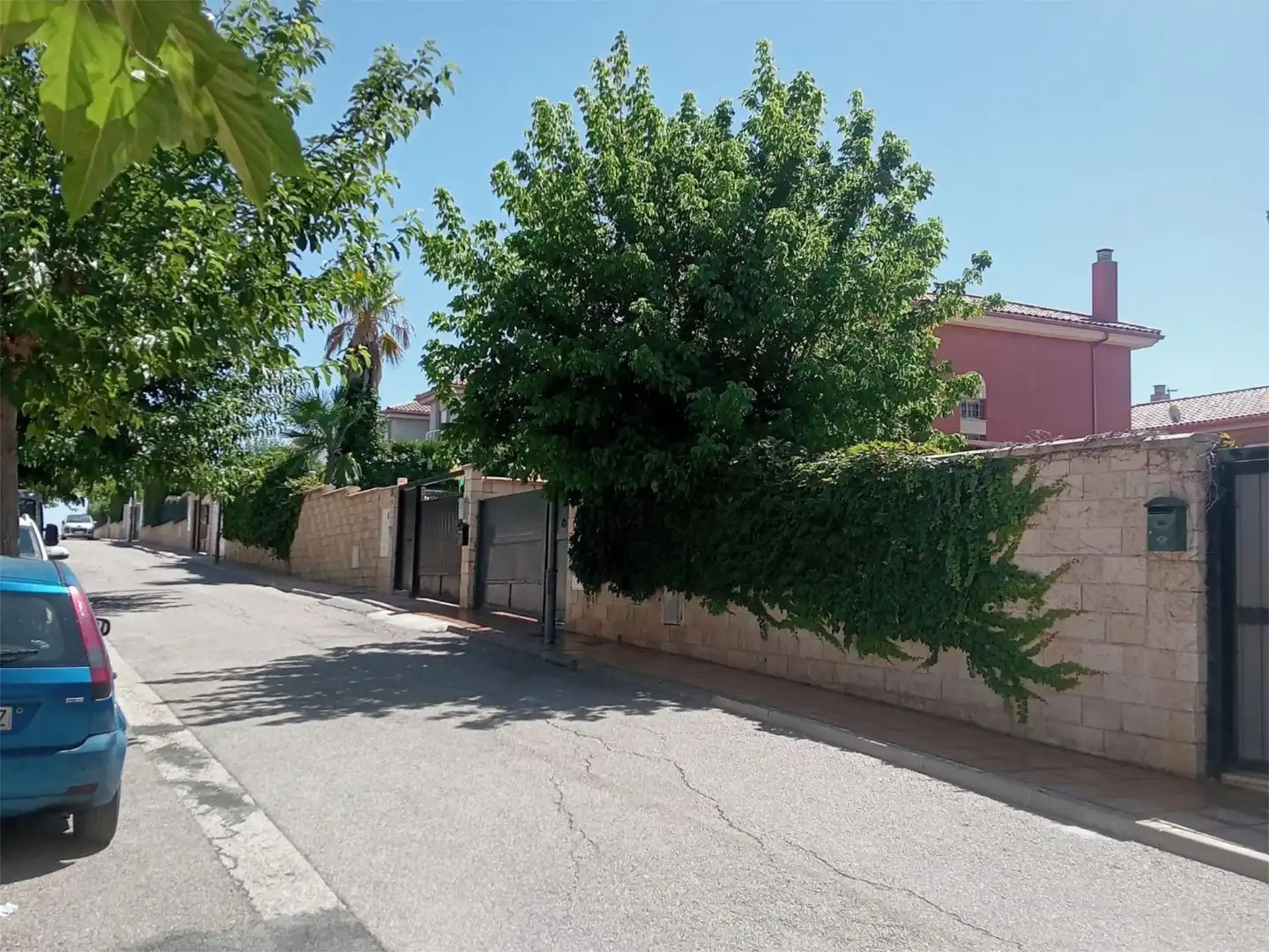 Piso en venta en Plaza de la Entrada, 1, La Guardia de Jaén Vista exterior de Piso en venta en La Guardia de Jaén con Calefacción, Jardín privado y Parquet