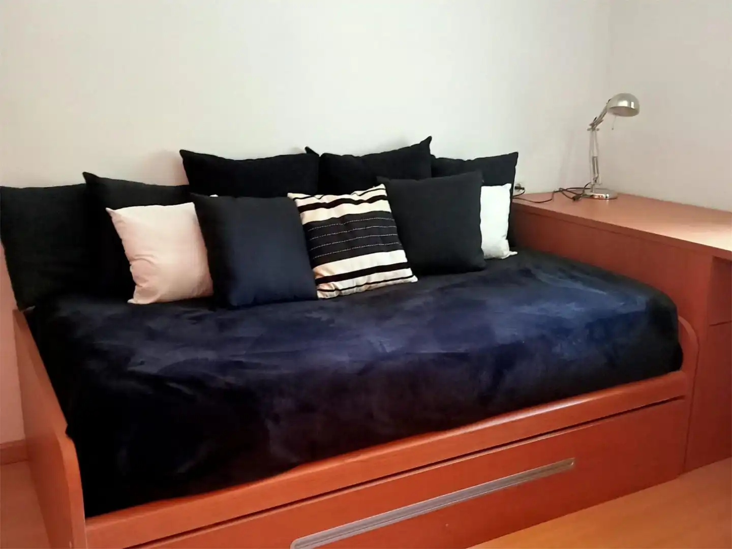 Piso en venta en Plaza de la Entrada, 1, La Guardia de Jaén Habitación de Piso en venta en La Guardia de Jaén con Calefacción, Jardín privado y Parquet
