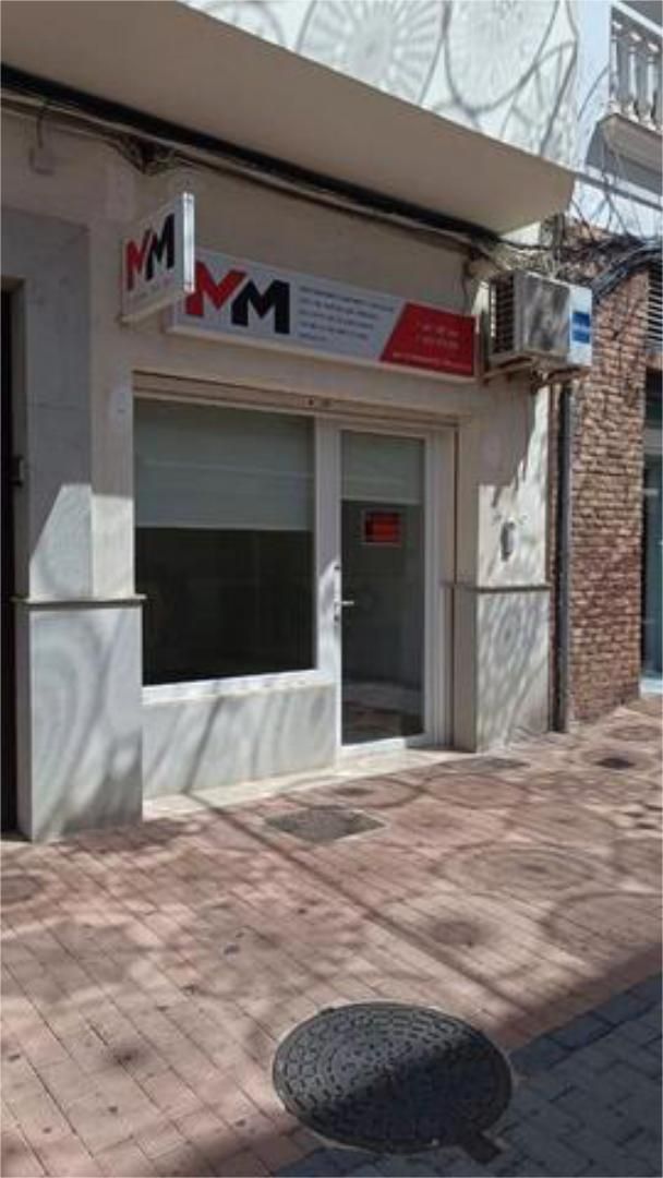 Vista exterior de Local de lloguer en La Línea de la Concepción amb Aire condicionat