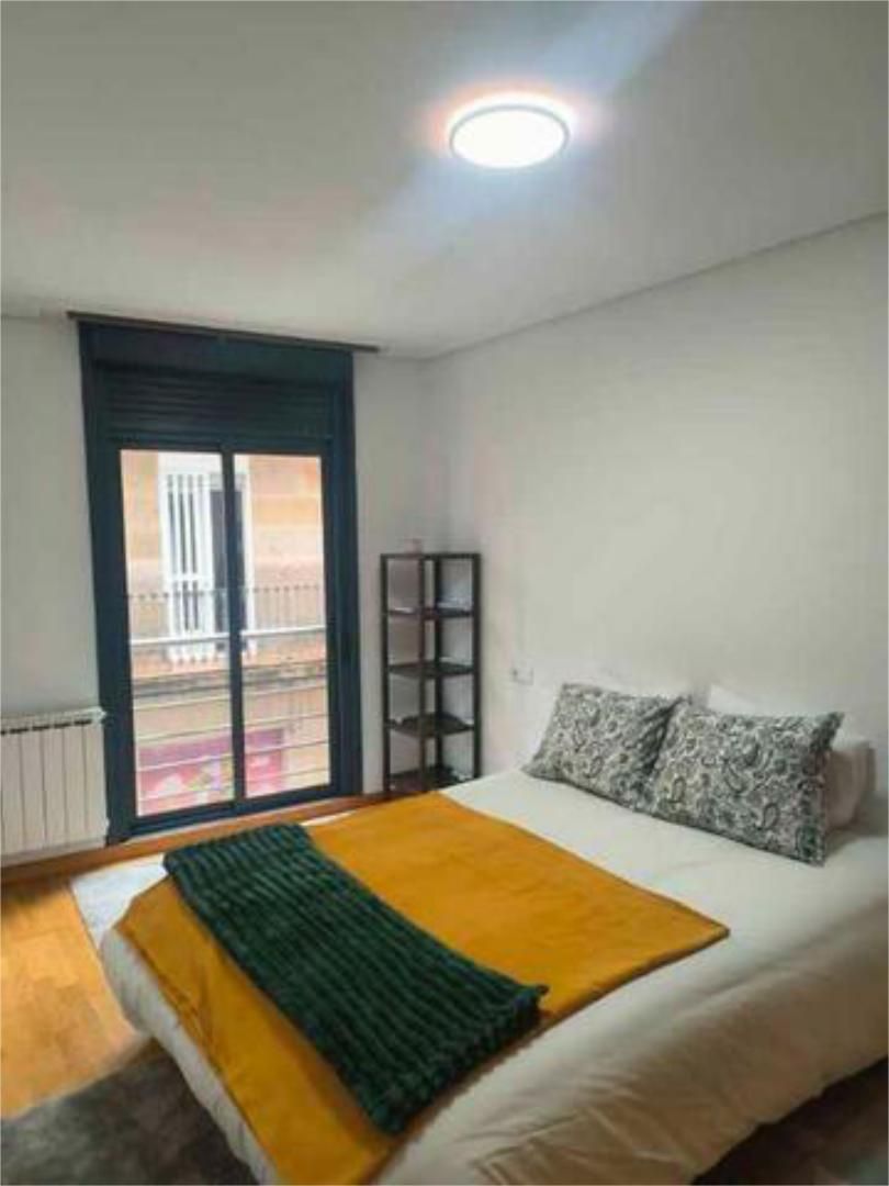 Dormitori de Apartament en venda en Vigo 