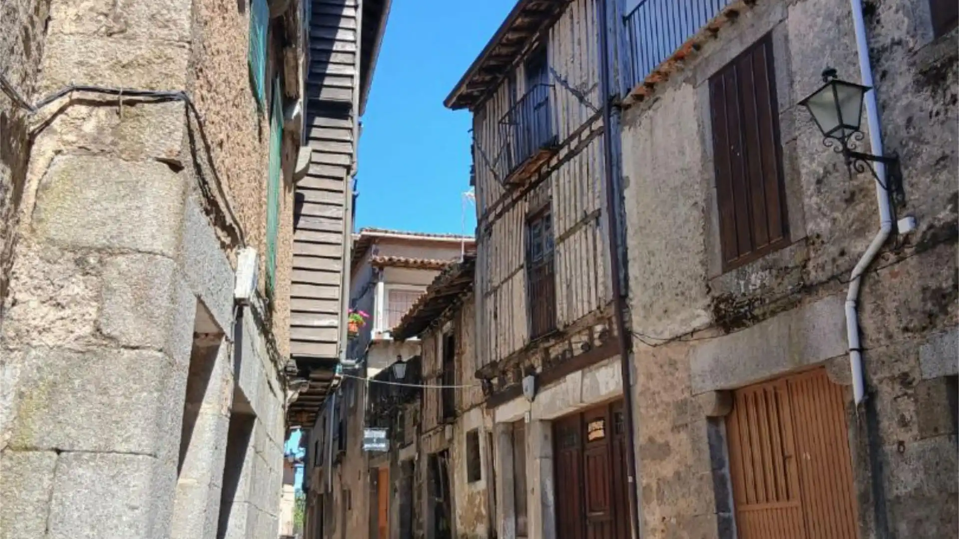 Vista exterior de Piso en venta en La Alberca 