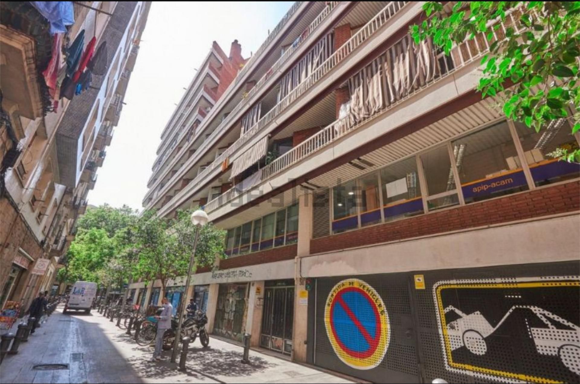 Exterior view of Garage to rent in  Barcelona Capital