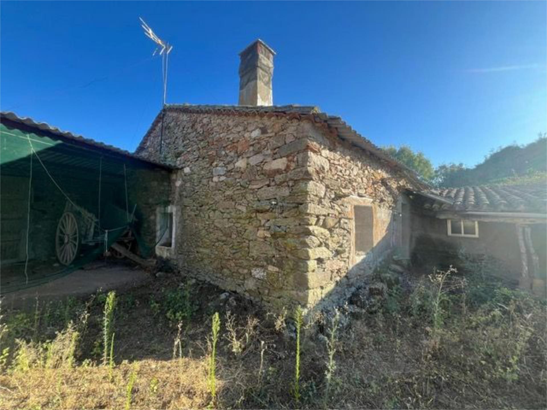 Vista exterior de Casa o xalet en venda en Peñausende amb Moblat