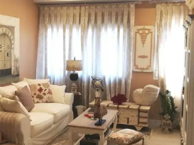 Piso en Venta en Calle de los Reyes Magos, 19 en Niño Jesús