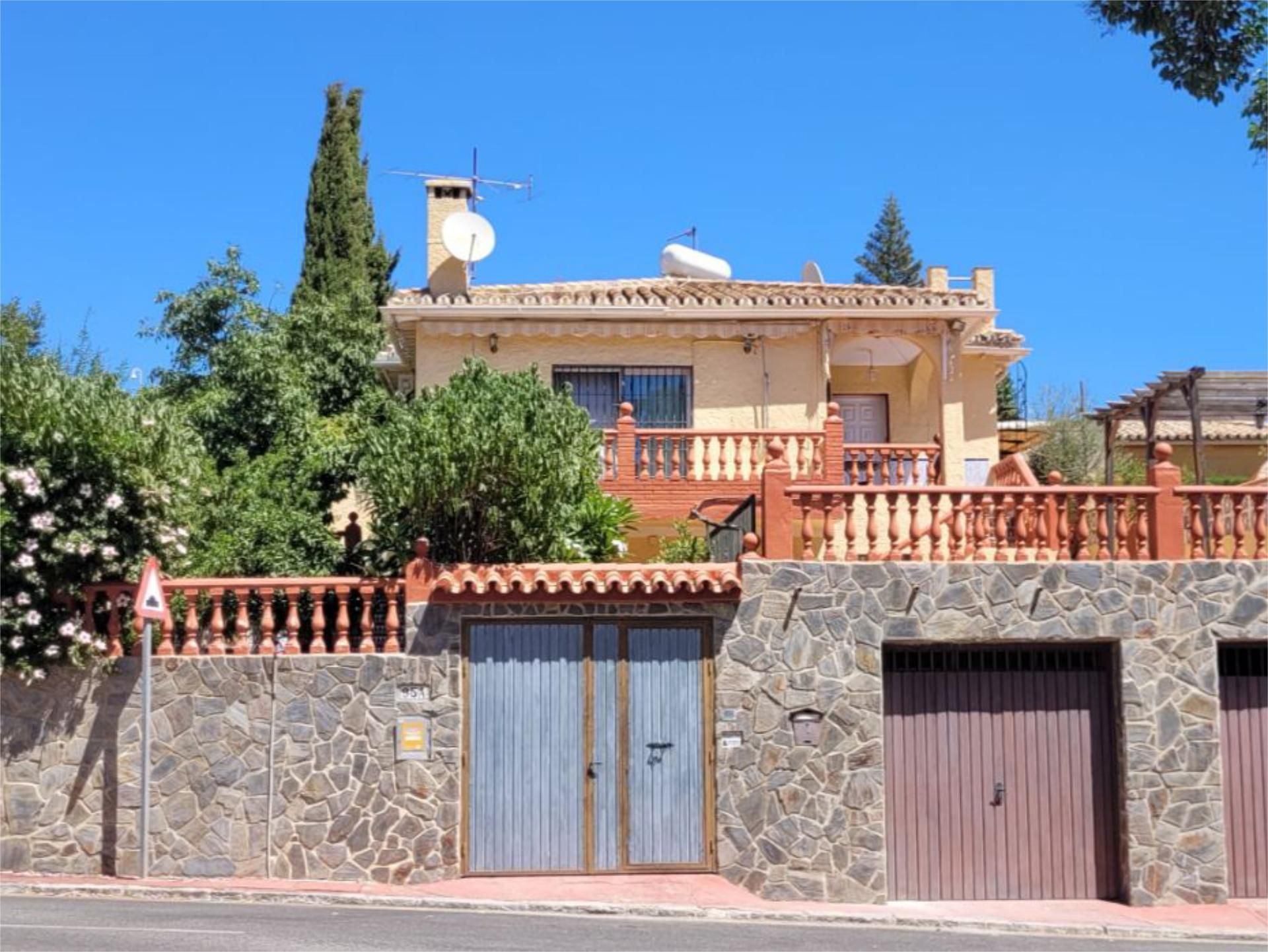 Exterior view of Flat for sale in Benalmádena  with Air Conditioner, Private garden and Terrace