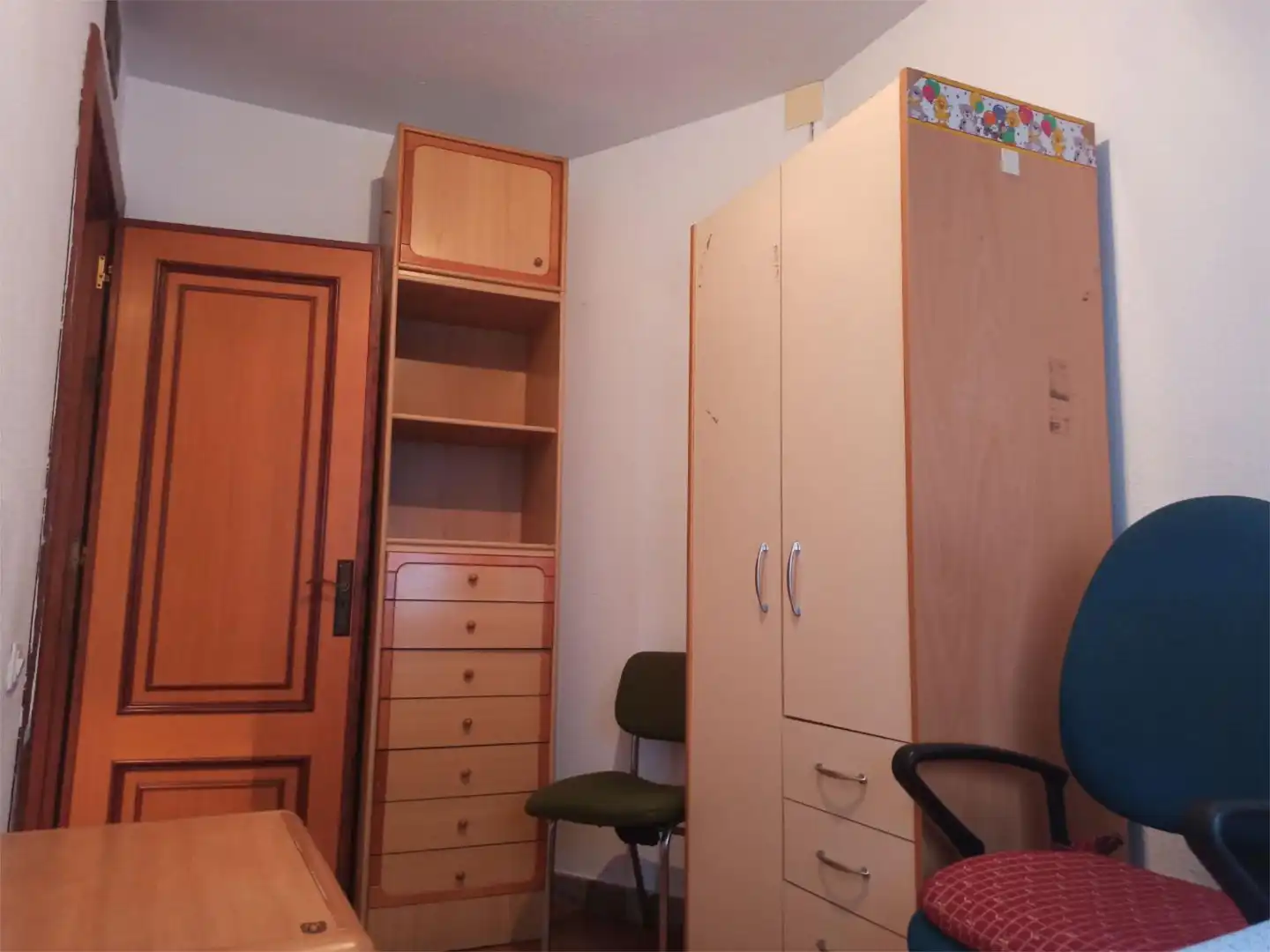 Zimmer in Calle General Tamayo, 12, Centro Schlafzimmer von Wohnung zur untervermieten in Almería mit Klimaanlage, Heizung und Terrasse