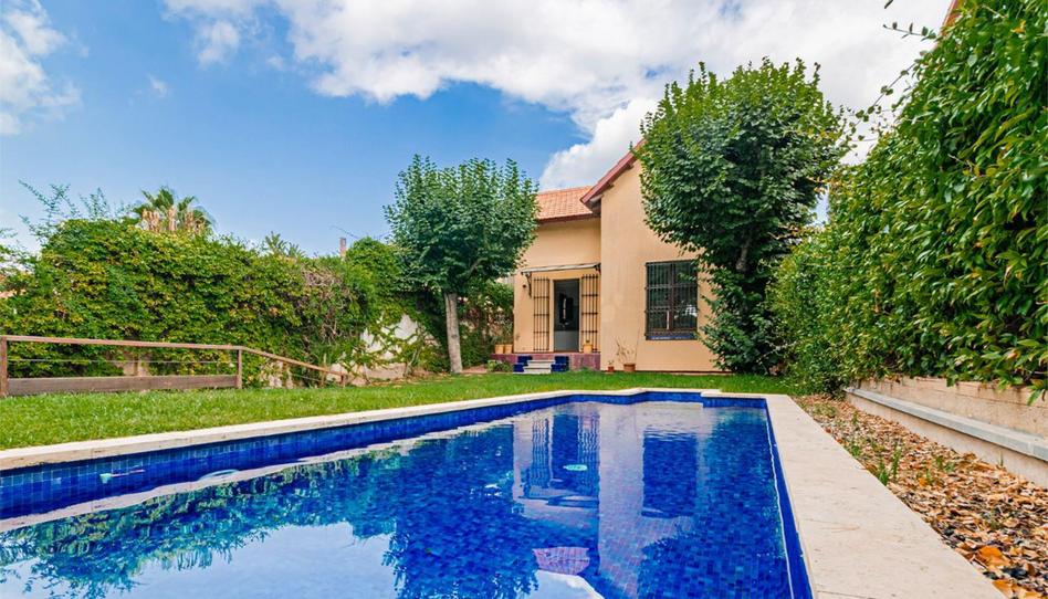 Foto 1 de Casa o chalet de alquiler en Carrer Dels Pins, 15, La Plana - Bellsoleig, Barcelona