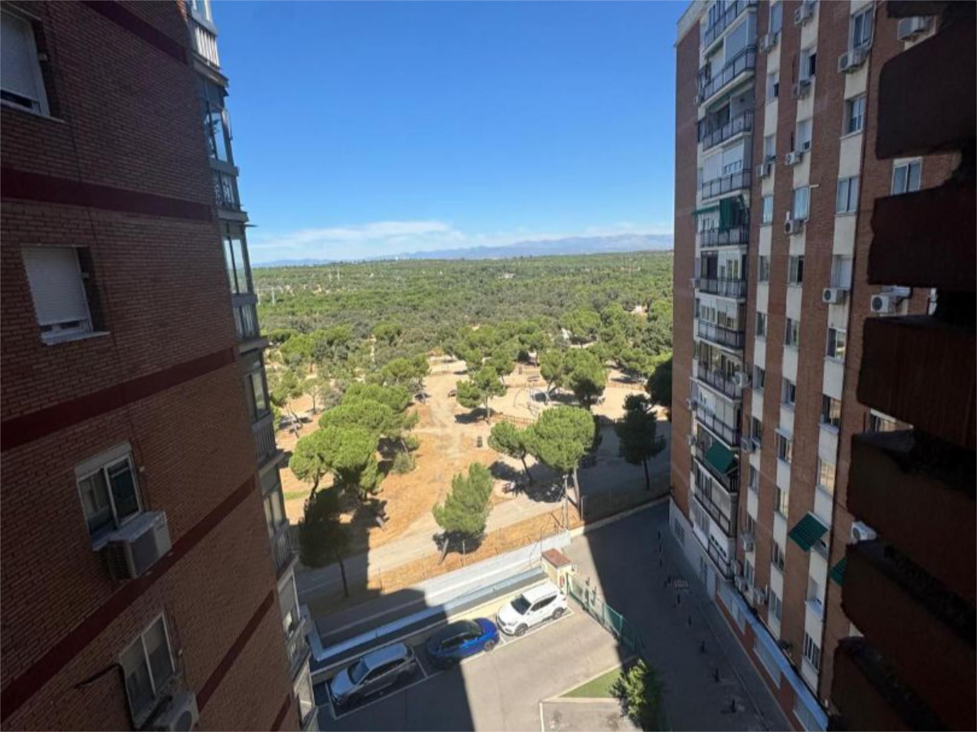 Vista exterior de Pis en venda en  Madrid Capital amb Aire condicionat, Moblat i Balcó