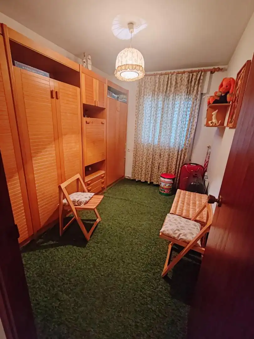 Piso en venta en Avenida de José Antonio, 11, Campos del Paraíso Habitación de Piso en venta en Campos del Paraíso con Terraza y Balcón