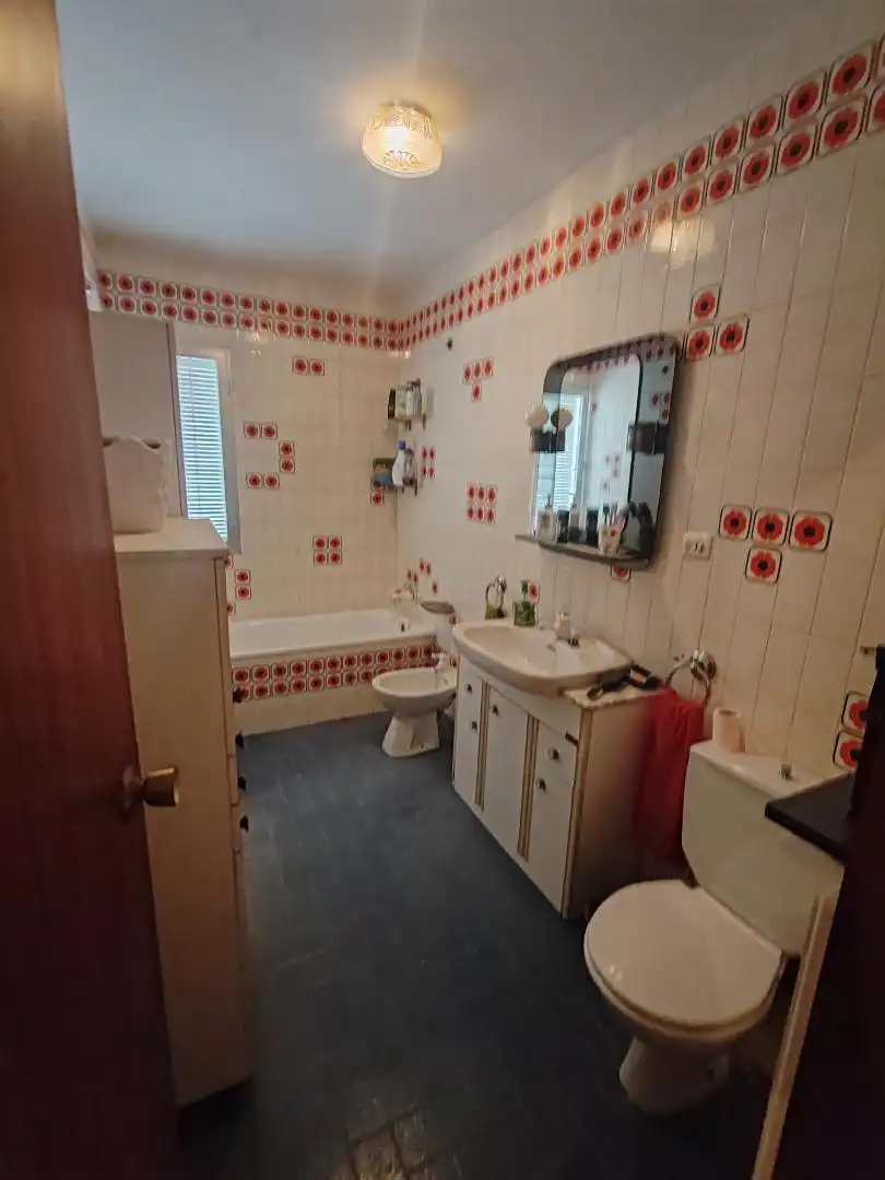 Piso en venta en Avenida de José Antonio, 11, Campos del Paraíso Baño de Piso en venta en Campos del Paraíso con Terraza y Balcón