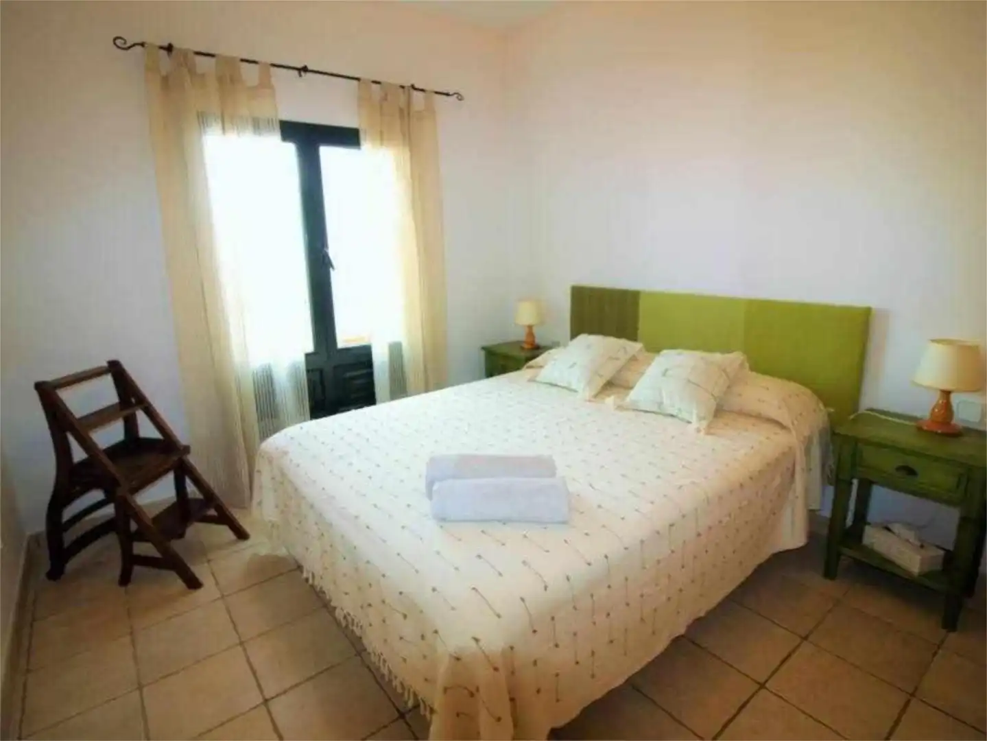Casa o xalet en venda a Calle Salida a Femés, 12, Las Breñas Dormitori de Casa o xalet en venda en Yaiza amb Terrassa i Piscina