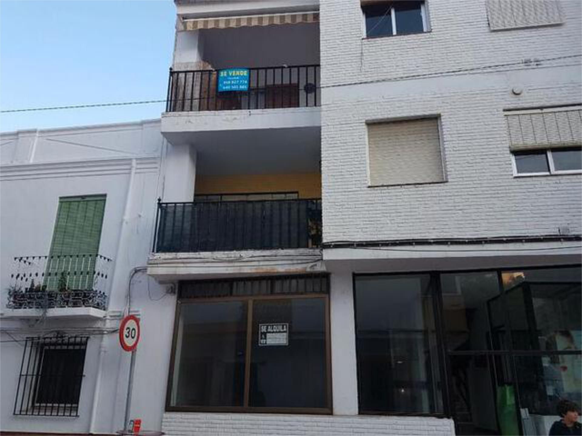 Vista exterior de Local de lloguer en Almuñécar