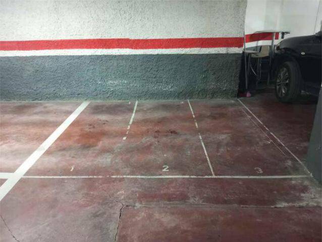 Garaje en Alquiler en Santa Bárbara