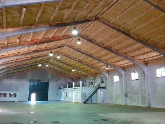 Local comercial en Alquiler en Camino Portal del A, 33 en El Juncal - Vallealto