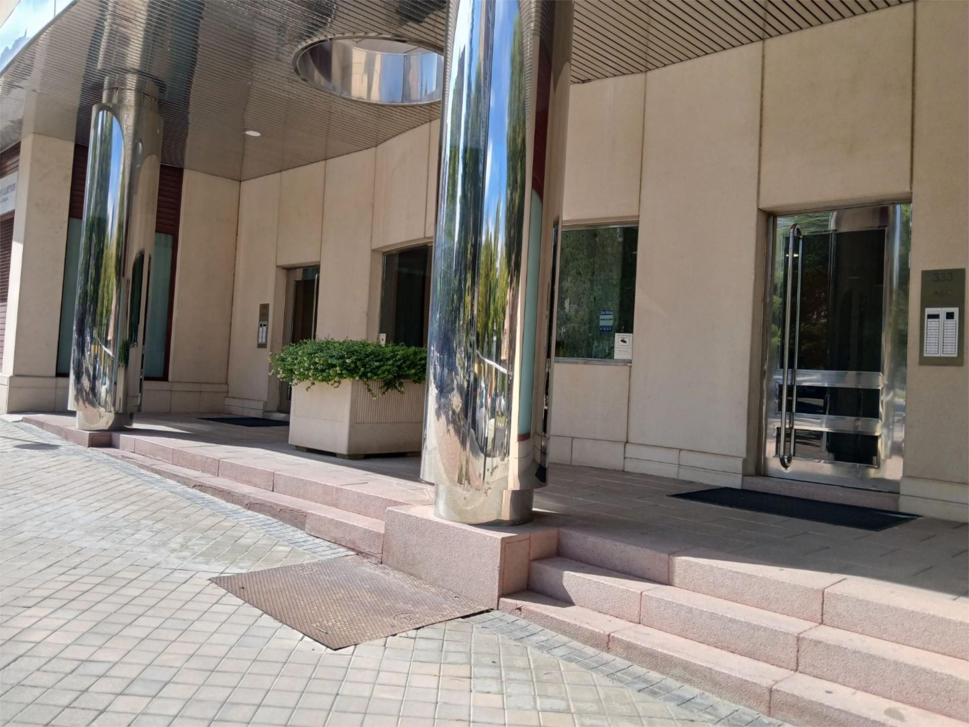 Exterior view of Flat to rent in  Madrid Capital  with Air Conditioner, Heating and Parquet flooring