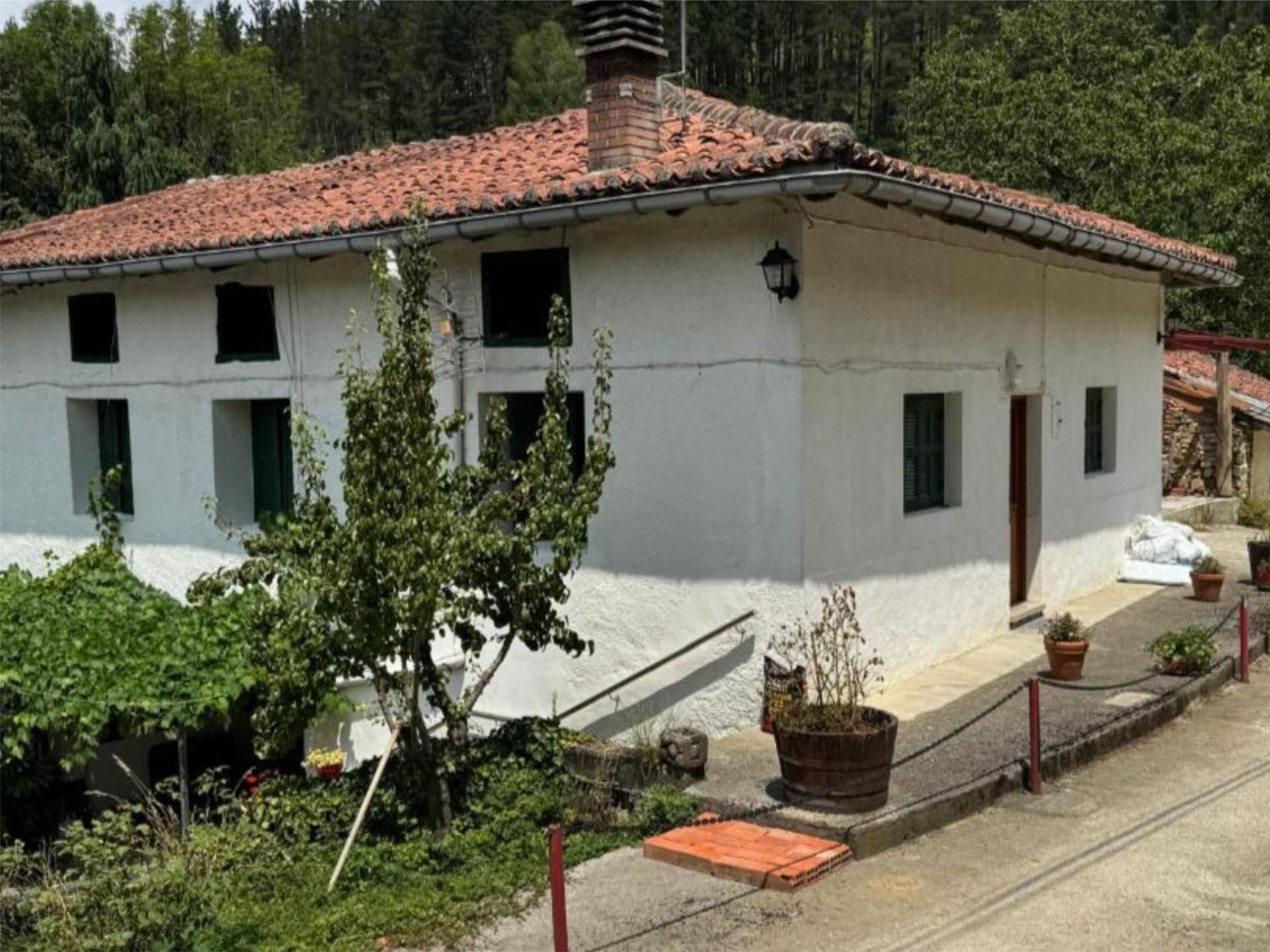 Vista exterior de Pis en venda en Ezkio-Itsaso