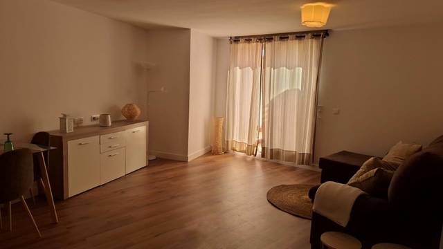 Piso en Alquiler en Calle D Cr6, 11 en Juan de Borbón