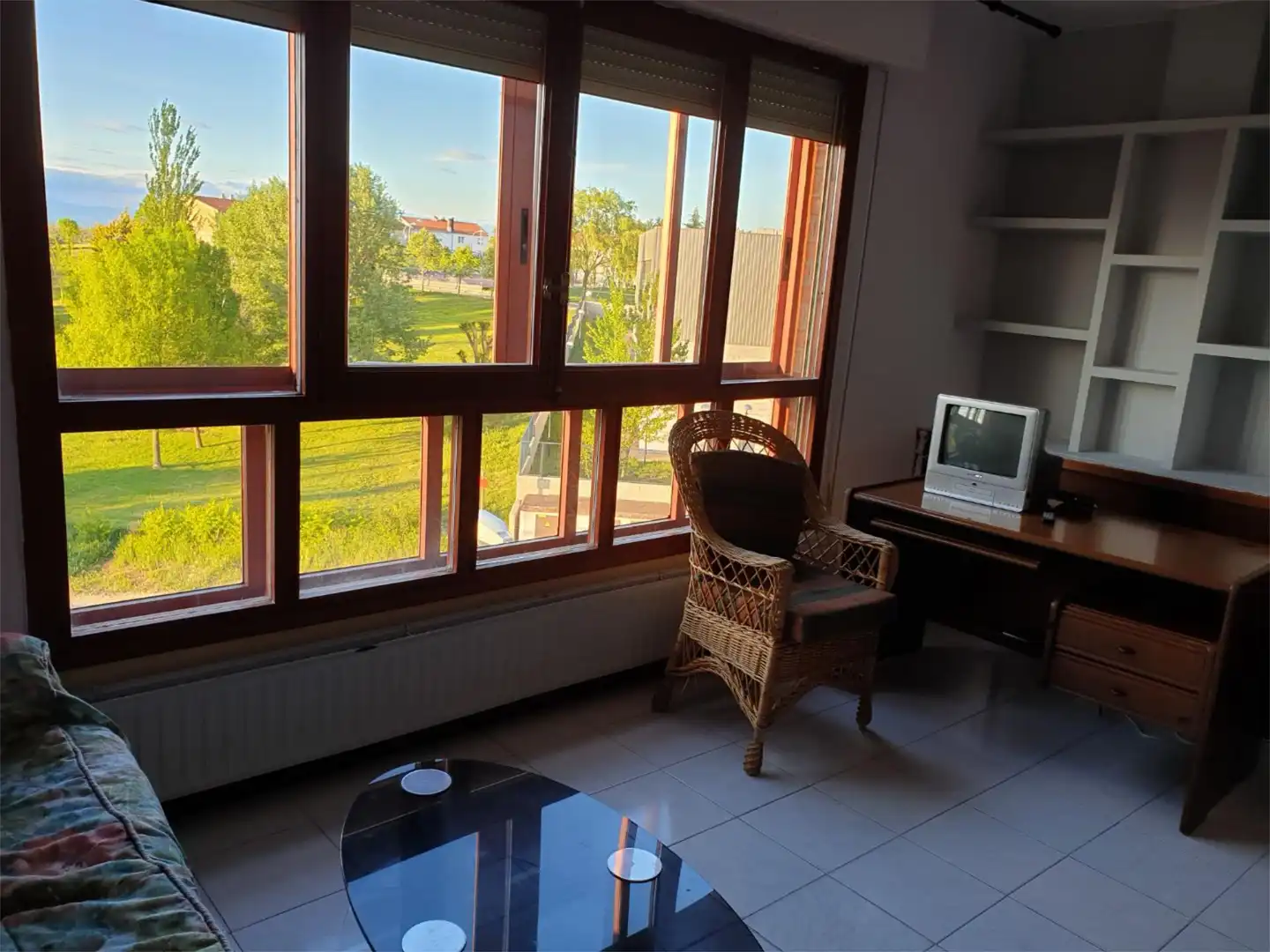 Habitación de Piso para compartir en Soria Capital  con Calefacción, Terraza y Amueblado