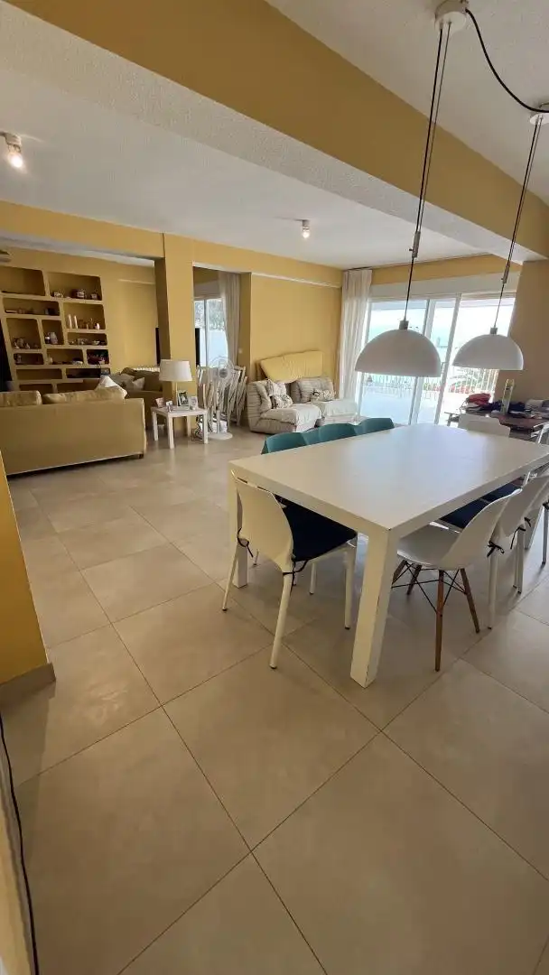 Casa o chalet en venta en Calle Port Bahía, 3, El Faro Comedor de Casa o chalet en venta en Cullera con Aire acondicionado, Terraza y Piscina