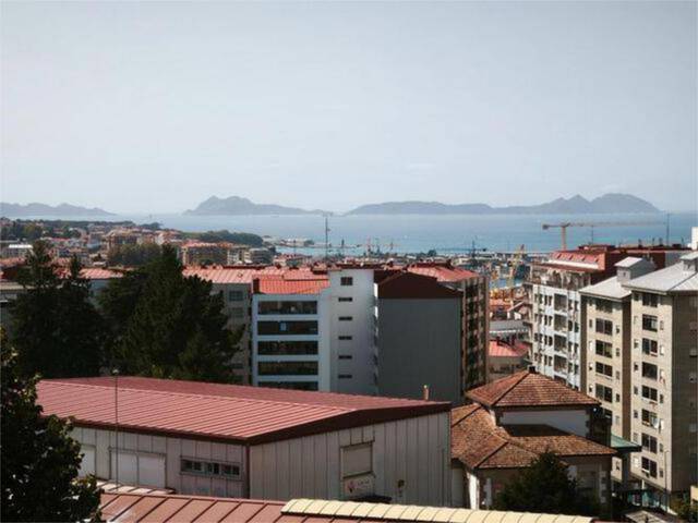 Oficina en Alquiler en O Castro