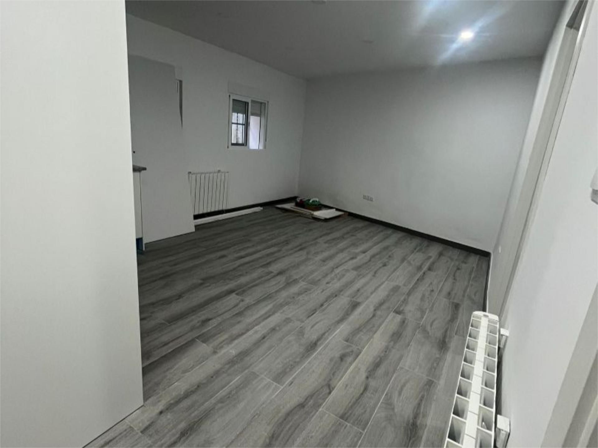 Flat for sale in  Madrid Capital  with Heating