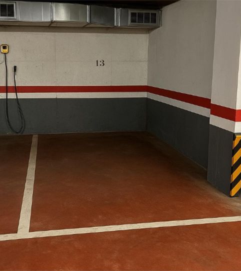 Foto 2 von Garage zum Verkauf in Carrer Pau Casals, 7, Molí Nou - Ciutat Cooperativa, Sant Boi de Llobregat