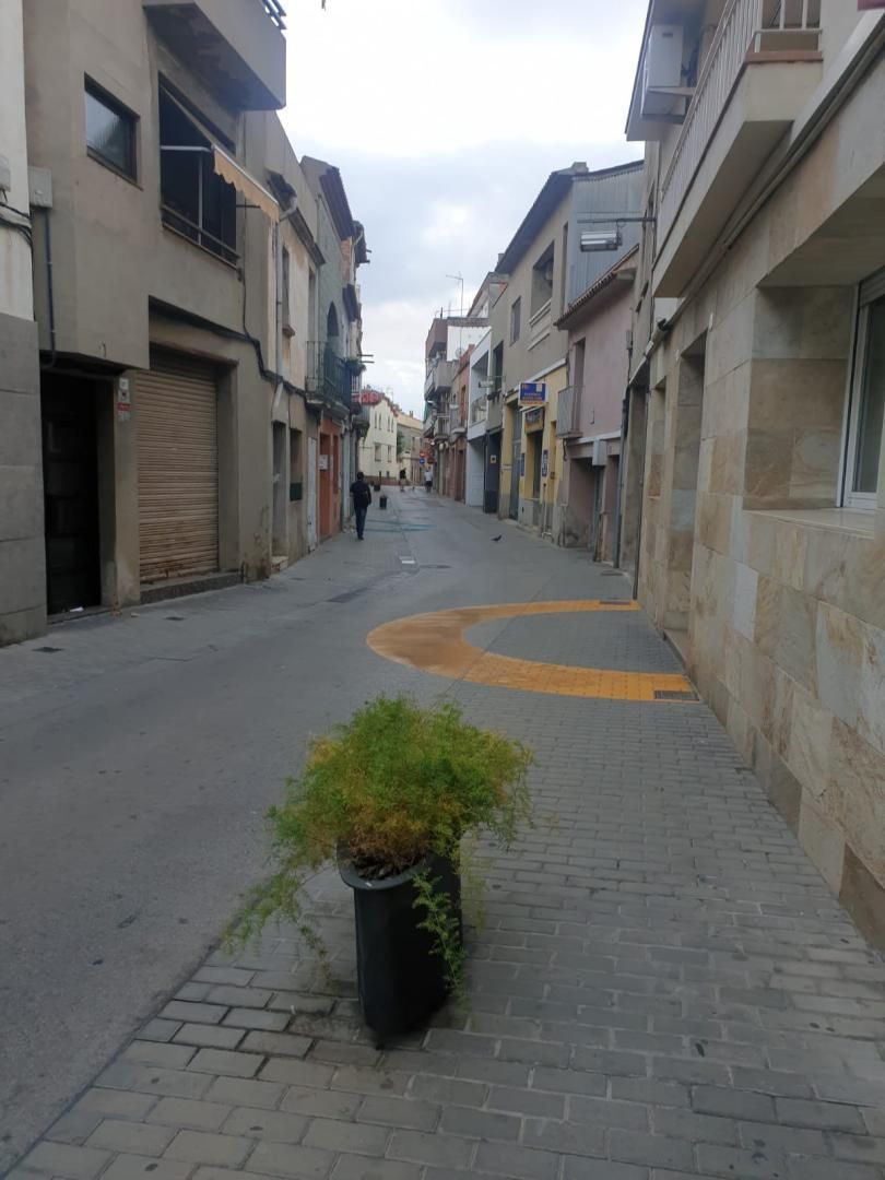 Vista exterior de Garatge de lloguer en Sant Vicenç Dels Horts