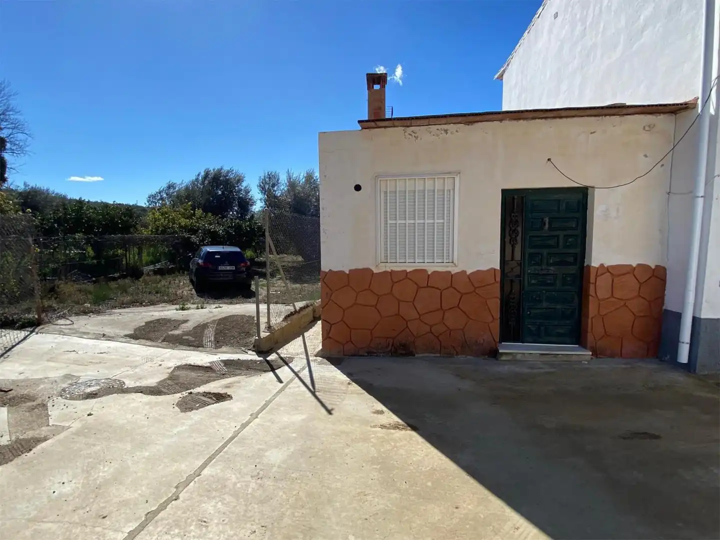 Vista exterior de Casa adosada en venta en Periana con Jardín privado, Terraza y Amueblado