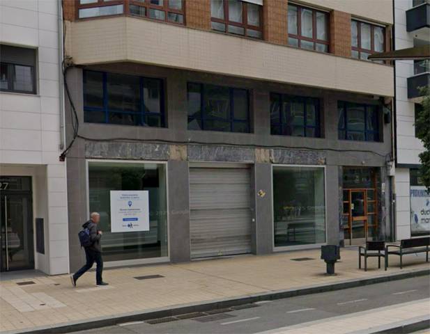 Local comercial en Alquiler en Calle Fray Luis de León, 10 en Barrio del Centro